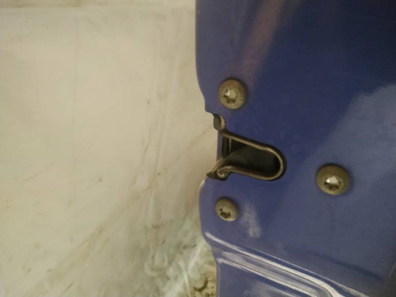 Opel Vivaro 2001 Door Lock Mechanism - FRONT RIGHT
