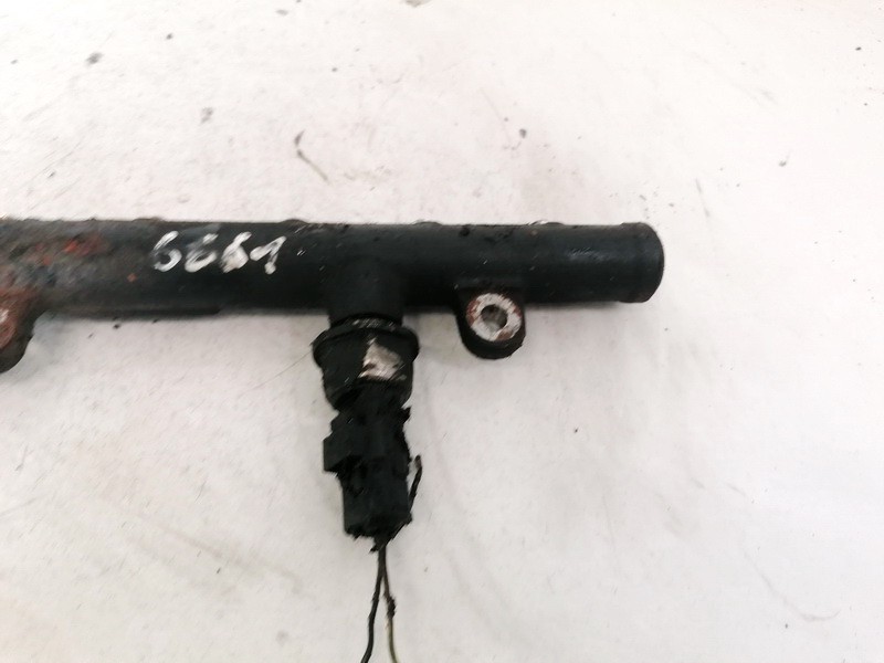 9654726280 Volvo S40 2005 Fuel injector rail (injectors)(Fuel distributor) - Thumbnail 2