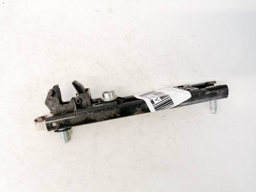 90560664 Opel Astra 2005 Seat belt adjustment rail - FRONT LEFT