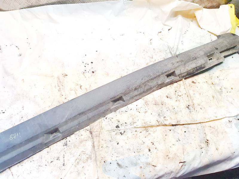 Volkswagen Passat 2006 pare-boue latéral gauche