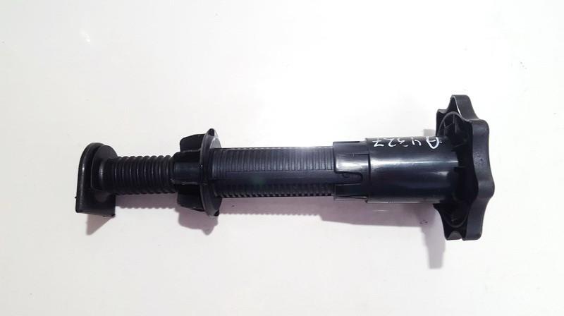 8E0804899 Audi A6 2005 Spare Tire Wheel Mount