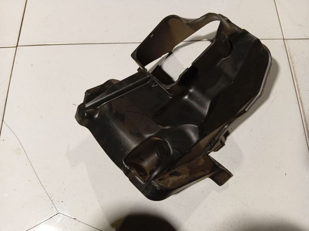 A2116840918 Mercedes-Benz CLS-CLASS 2006 Gaisa ieplūdes restes