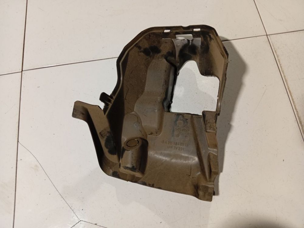 A2116840918 Mercedes-Benz CLS-CLASS 2006 Gaisa ieplūdes restes - Thumbnail 3