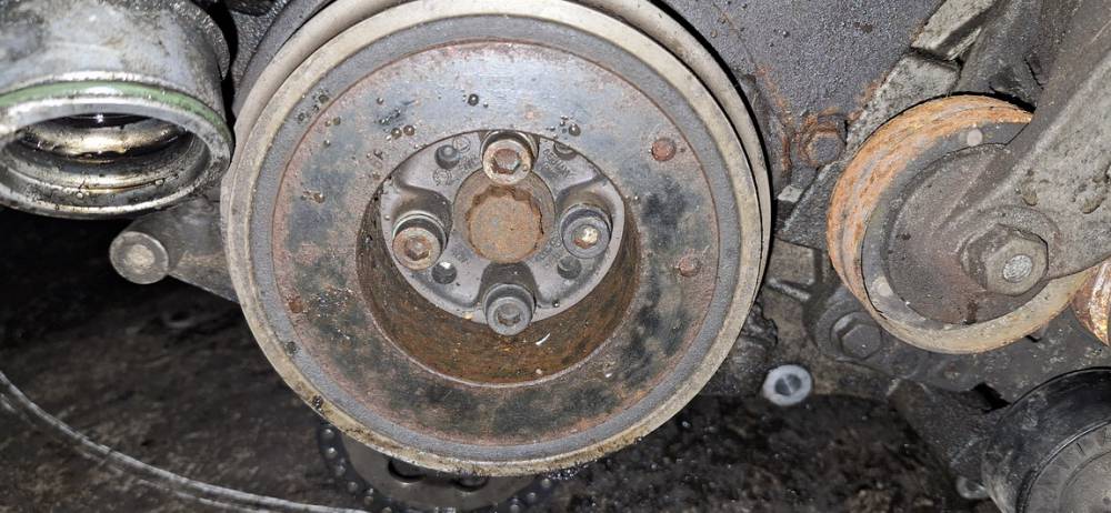 Audi A3 2000 Kloķvārpstas zobrats (plate – rullītis)