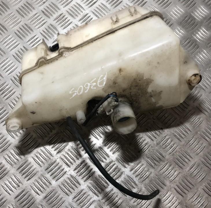 9190695 Volvo C70 2002 Windshield Washer Reservoir tank (WASHER BOTTLE)