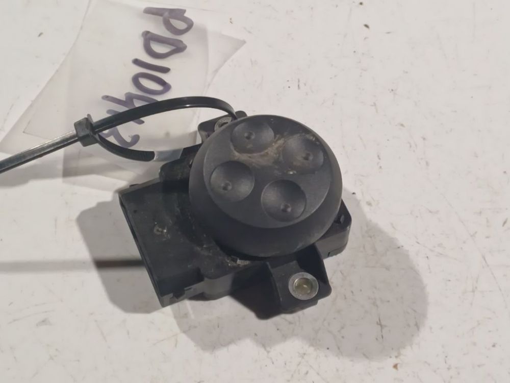 8E0959777B Skoda Superb 2010 Przycisk sterowania fotela