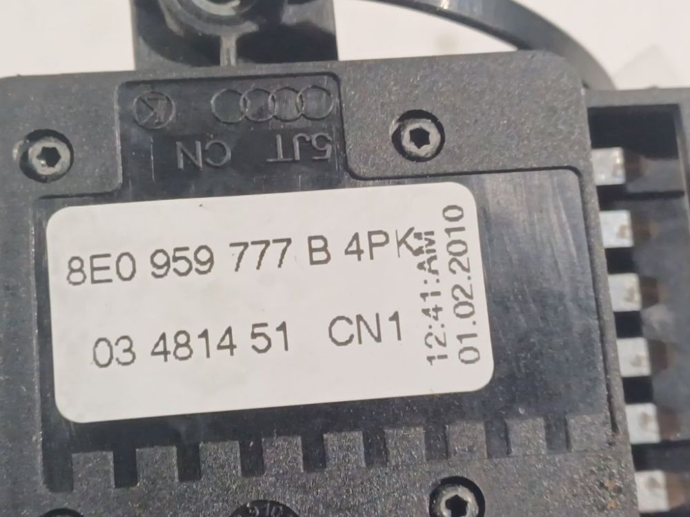 8E0959777B Skoda Superb 2010 Przycisk sterowania fotela - Thumbnail 4