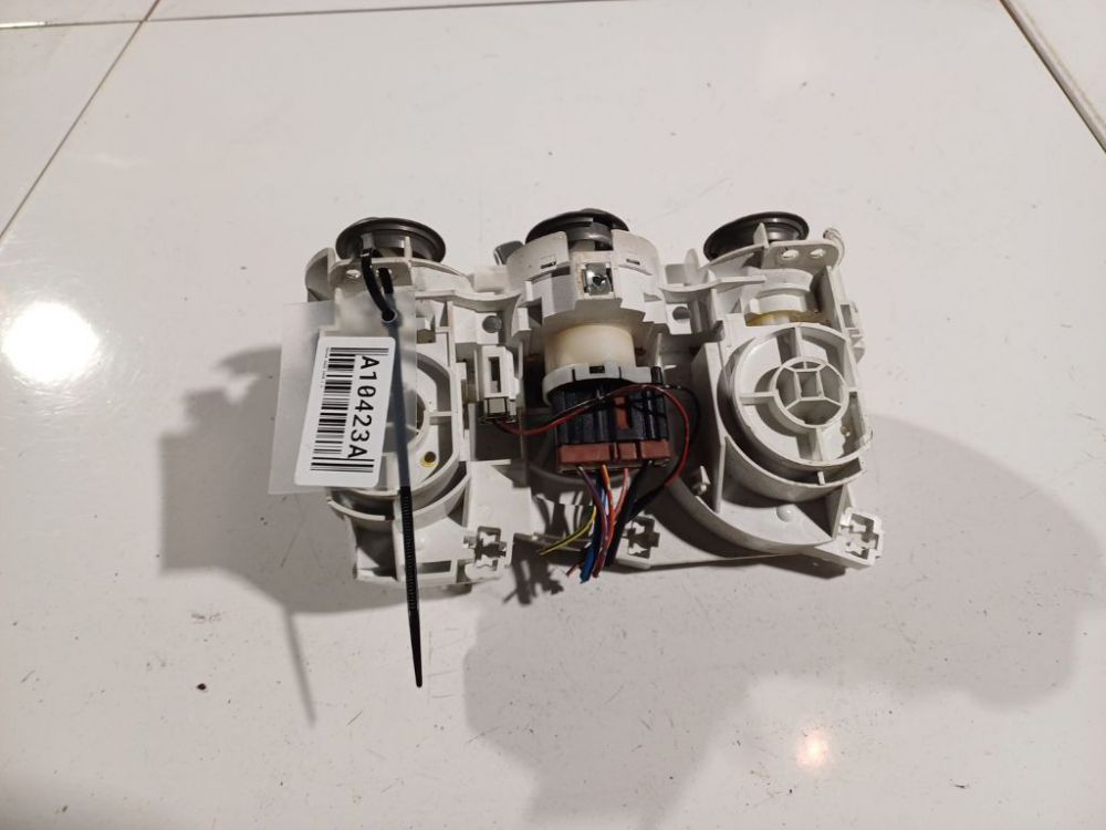 Honda Jazz 2005 Ilmastoinnin ohjaus