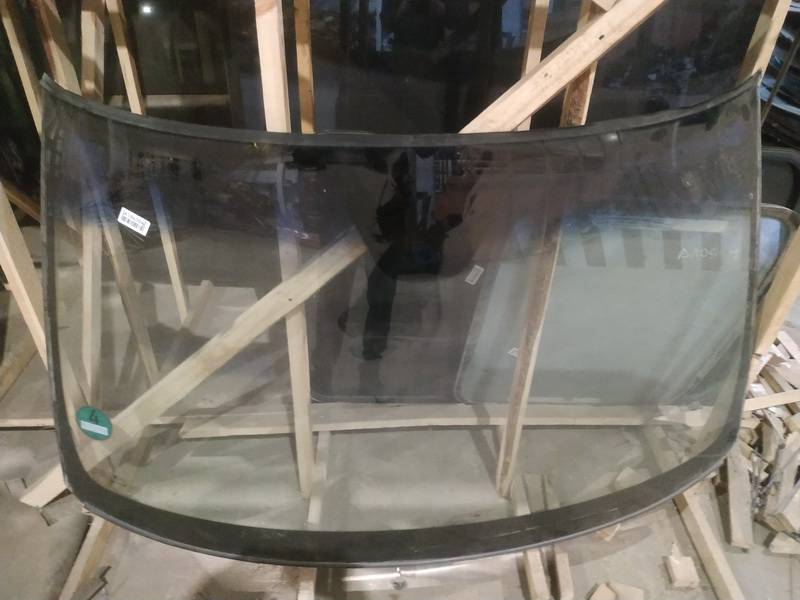 AS2 Volvo V70 2006 Stiklas P.