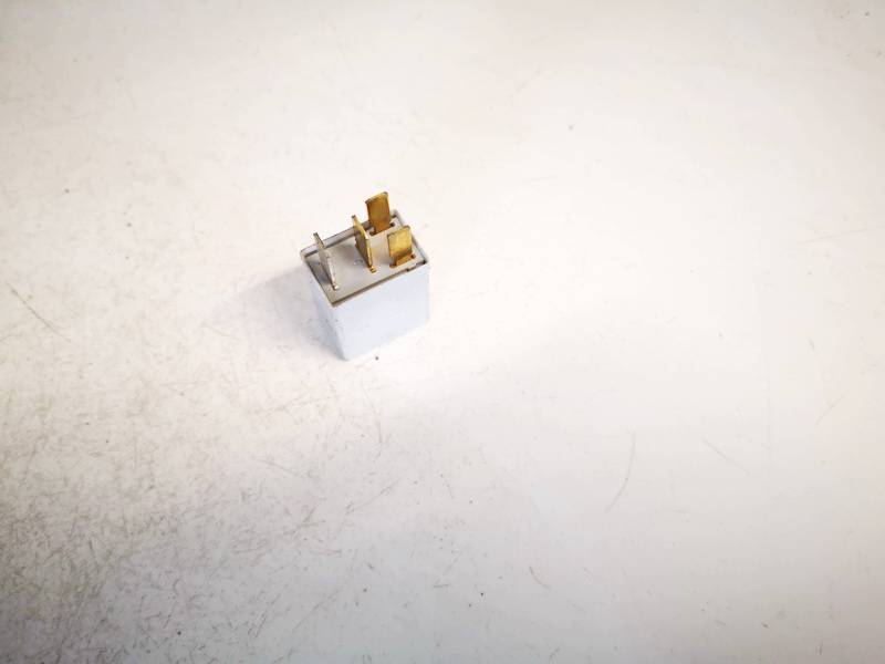 9008087019 Toyota Corolla Verso 2006 Relay module - Thumbnail 2