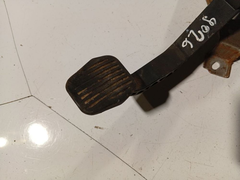 4N517B633EK Volvo V50 2005 Pedał sprzęgła - Thumbnail 2