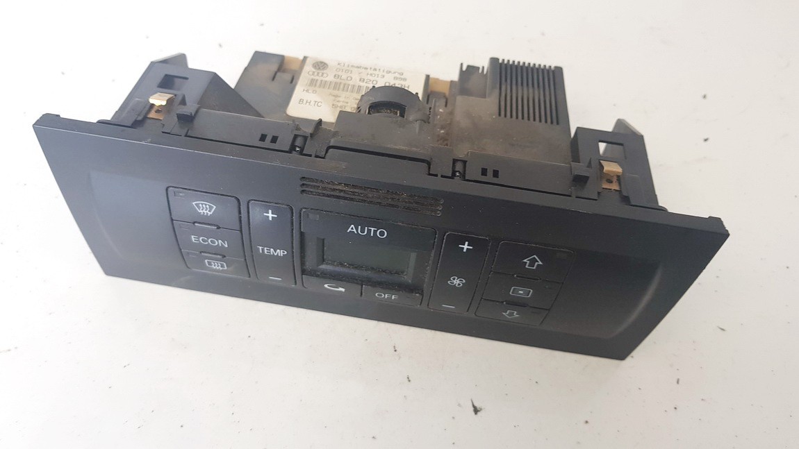 8L0820043H Audi A3 2000 Climate Control Panel (heater control switches)