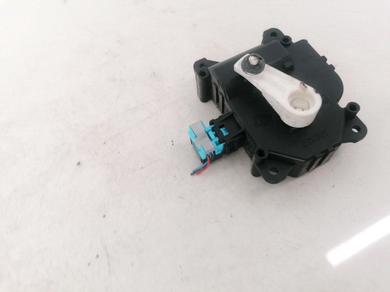 MF1138002810PLS Toyota Avensis 2010 Lämmittimen läppämotor - Thumbnail 3