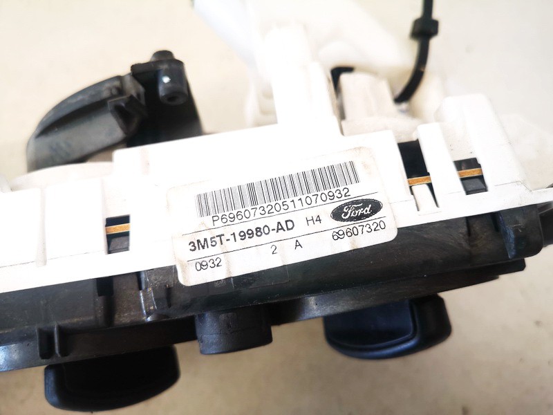 3M5T19980AD Ford Focus 2006 Climate Control Panel (heater control switches) - Thumbnail 2