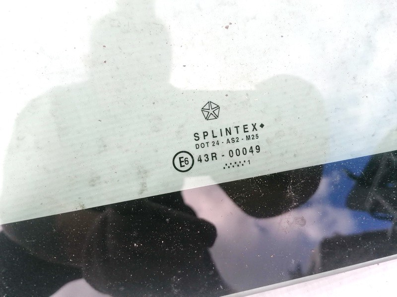 Chrysler Voyager 2001 Corner quarter window glass - REAR LEFT - Thumbnail 3