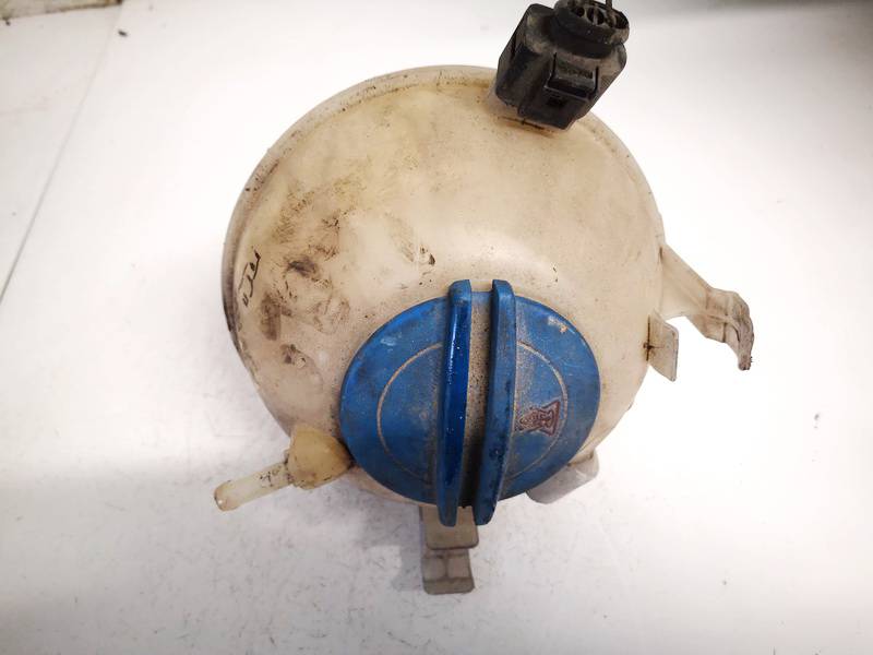 1K0121407A Volkswagen Caddy 2006 Expansion Tank coolant (RADIATOR EXPANSION TANK BOTTLE )