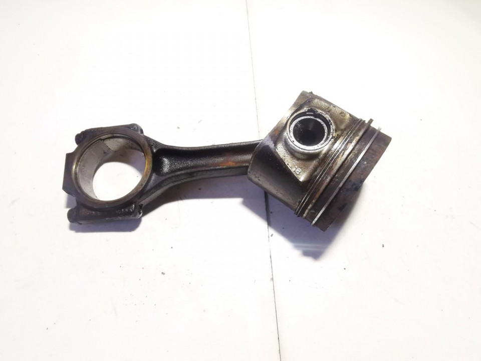 038J Audi A3 2006 Piston and Conrod (Connecting rod)