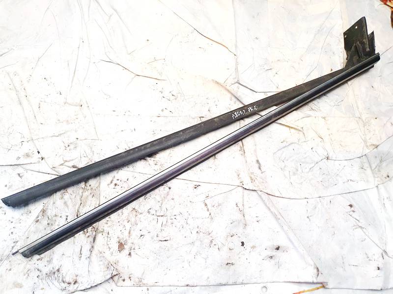 S5224822 Renault Scenic 2003 Glass Trim Molding-weatherstripping - FRONT RIGHT
