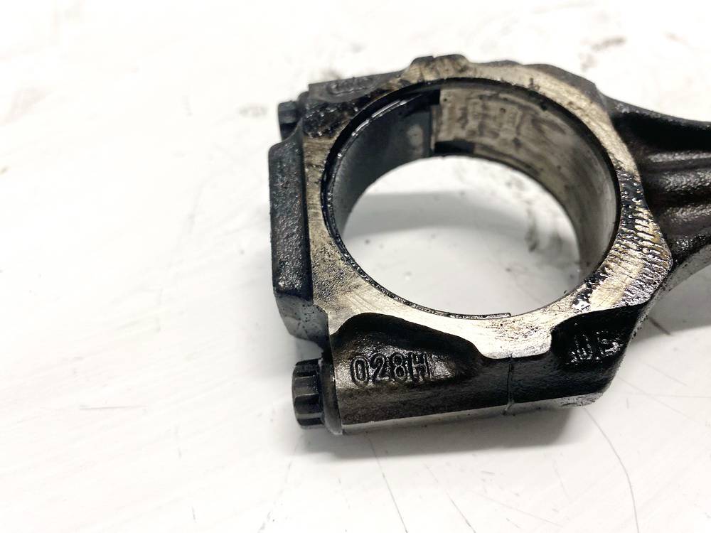 028HDE Audi A4 1995 Stumoklis su svaistikliu - Thumbnail 4