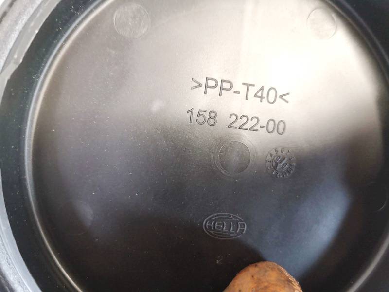 15822200 Mercedes-Benz CLS-CLASS 2005 Headlight bulb dust cover cap - FRONT - Thumbnail 3