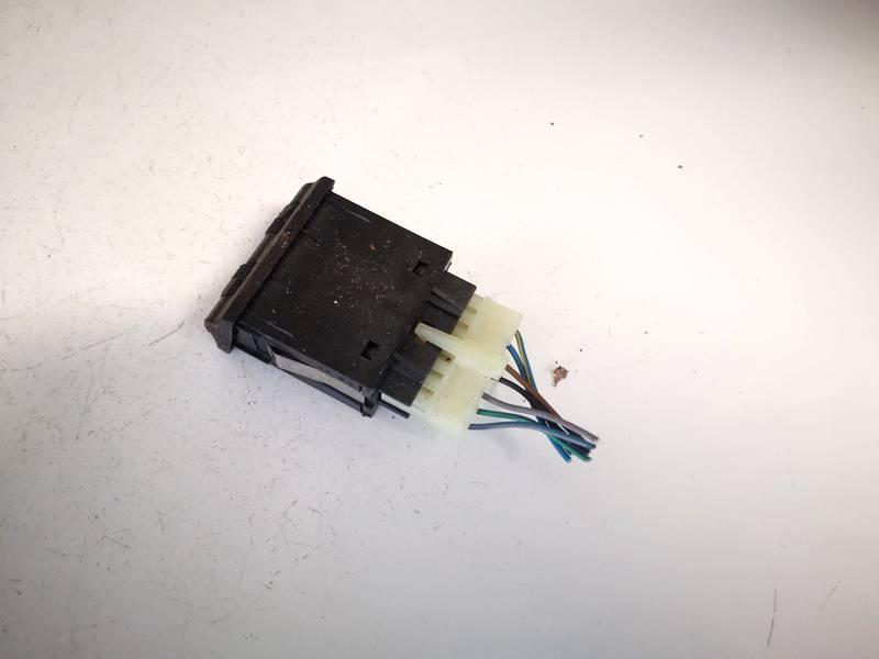 1U0963563B Skoda Octavia 2004 Sedyniu sildymo mygtukas - Thumbnail 2