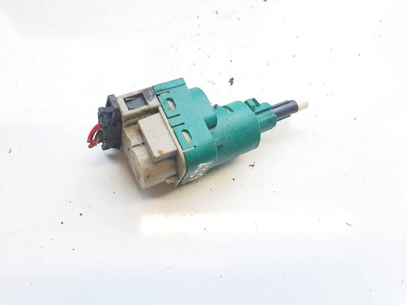 70485619 Audi A4 2002 Stabdziu zibintu daviklis (rele-varlyte)