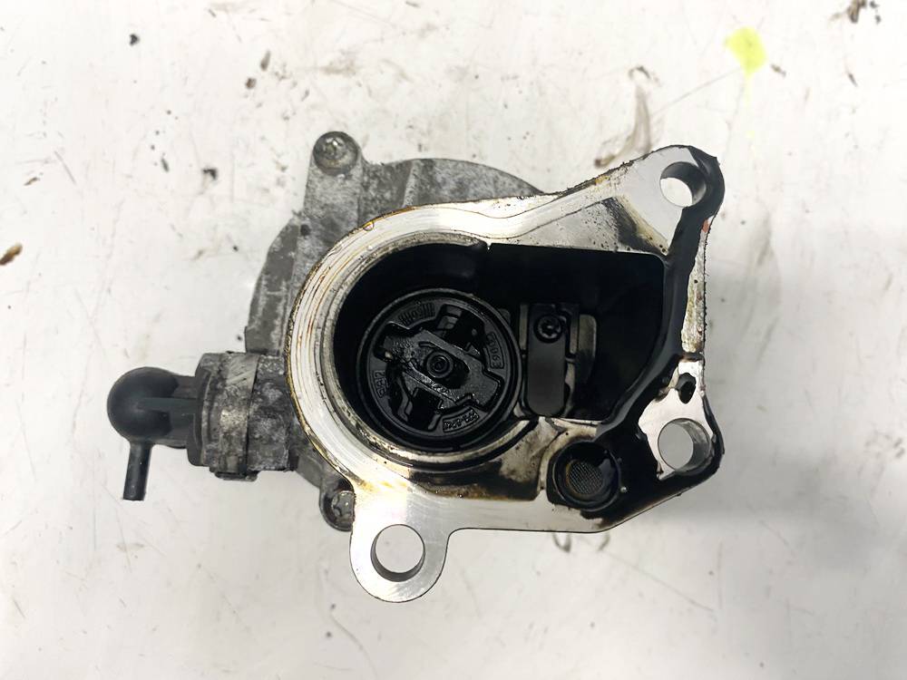 D163451323 Renault Scenic 2005 Brake Vacuum Pump - Thumbnail 2