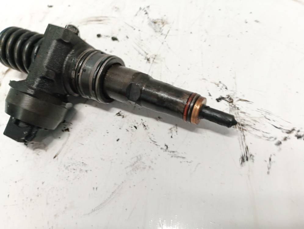 038130073AG Skoda Fabia 2007 Fuel Injector - Thumbnail 2