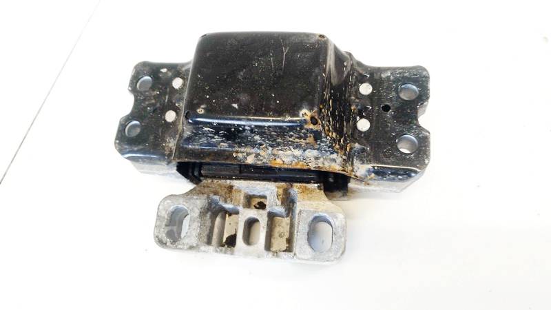 Skoda Octavia 2005 Engine Mounting and Transmission Mount (Engine support)