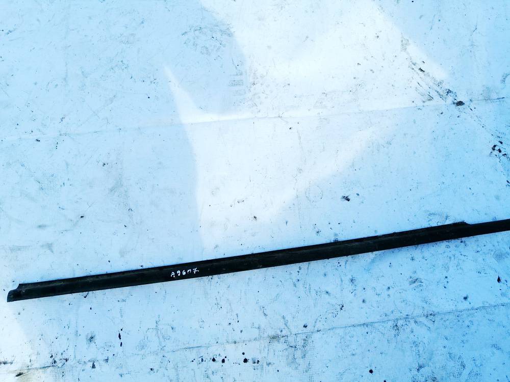 024468033 Opel Astra 2004 Glass Trim Molding-weatherstripping - FRONT LEFT