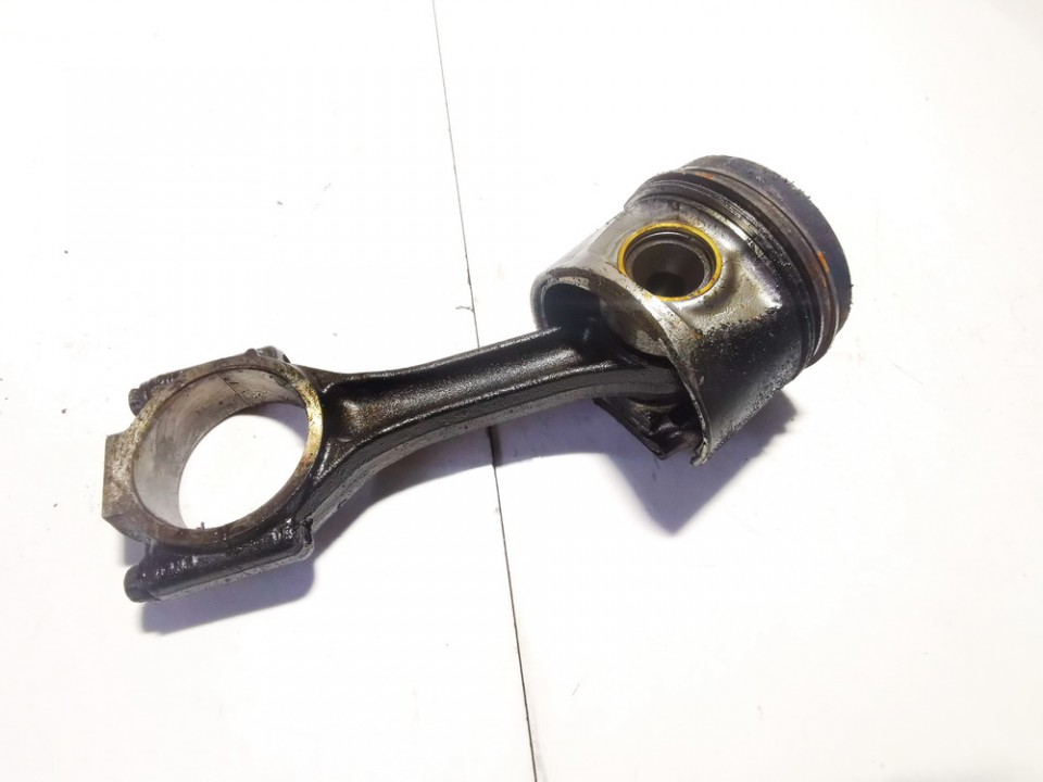 038J Audi A3 2006 Piston and Conrod (Connecting rod)