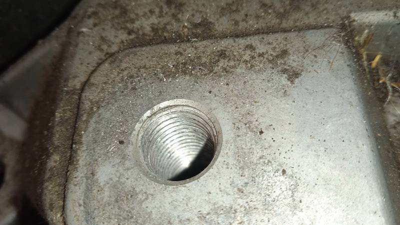 Audi A3 1998 Engine Mount Bracket and Gearbox Mount Bracket - Thumbnail 3