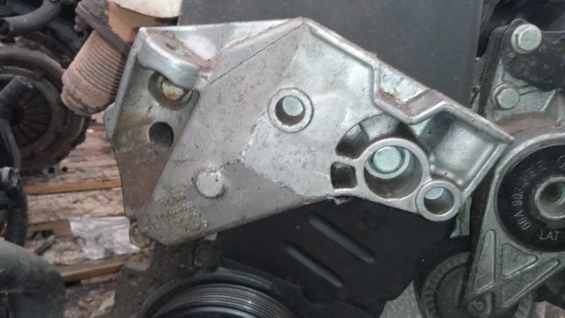 Audi A3 1998 Engine Mount Bracket and Gearbox Mount Bracket
