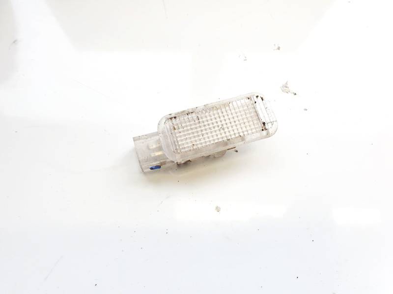 094741 Audi A4 2002 Salono lemputė