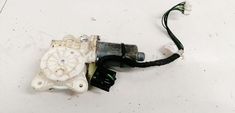 A2118202942 Mercedes-Benz E-CLASS 2006 Window Motor - FRONT LEFT