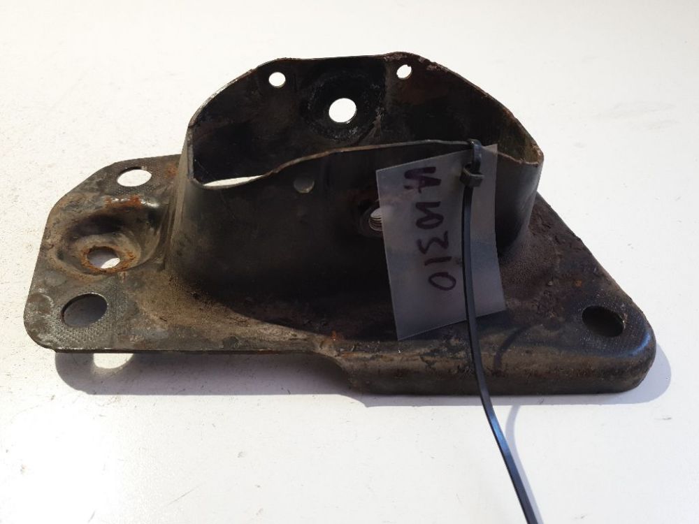 01304 Skoda Octavia 2007 Beam bracket (subframe ) - REAR RIGHT - Thumbnail 2