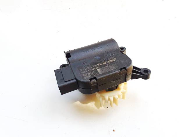 0132801336 Skoda Superb 2012 Heater Vent Flap Control Actuator Motor - Thumbnail 2
