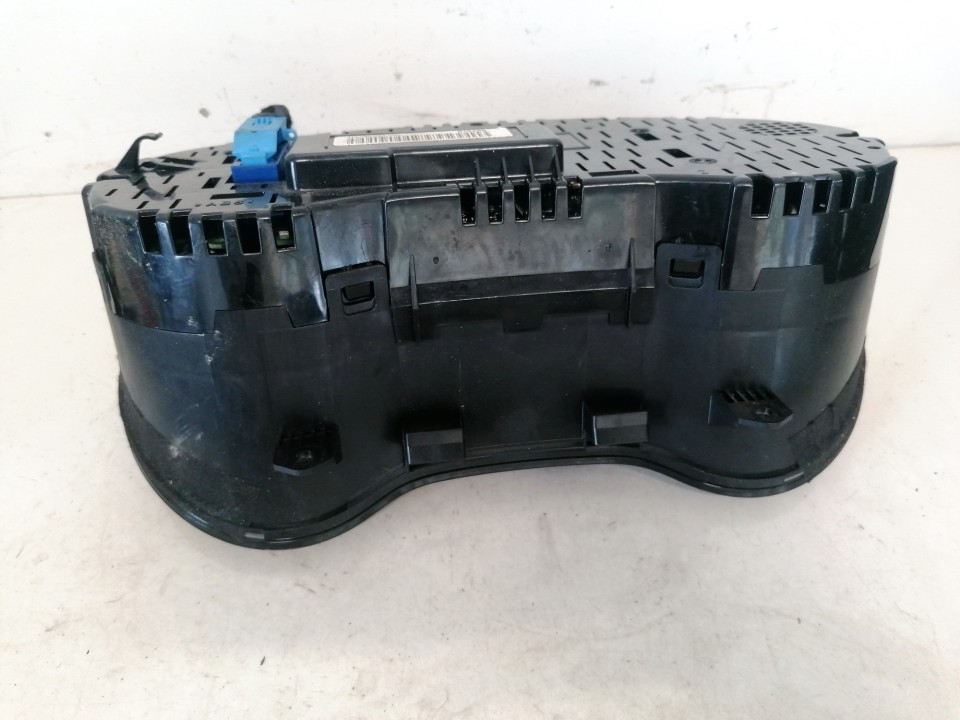 8P0920930F Audi A3 2003 Speedometers - Cockpit - Speedo Clocks Instrument - Thumbnail 3