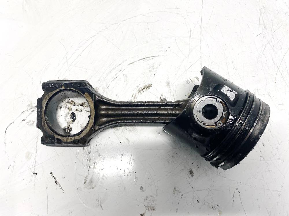 028HDE Audi A4 1995 Piston and Conrod (Connecting rod)