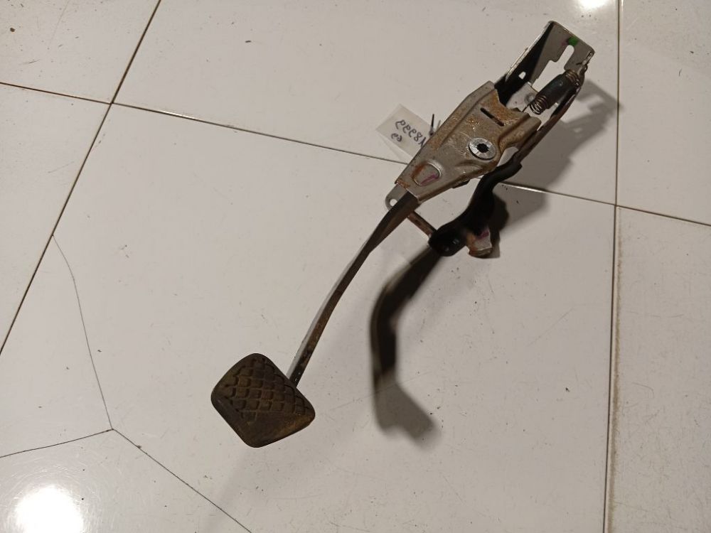 Honda FR-V 2006 Sankabos pedalas