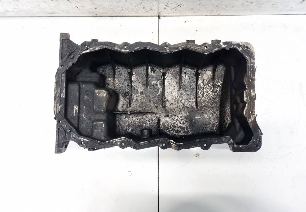 Kia Carens 2005 Engine crankcase (Oil Pan)