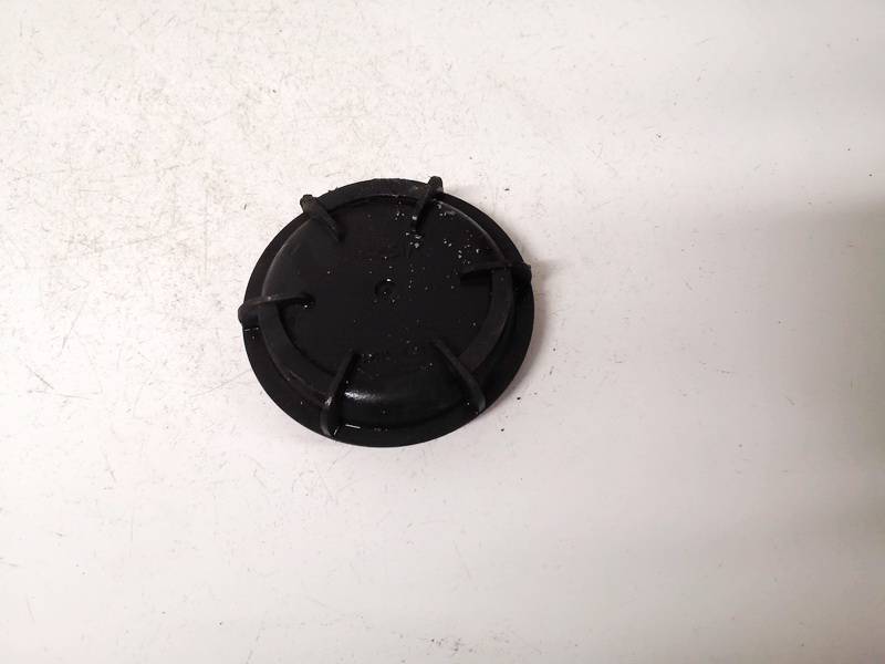VP9PMX13K060B Ford Focus 2013 Headlight bulb dust cover cap - FRONT