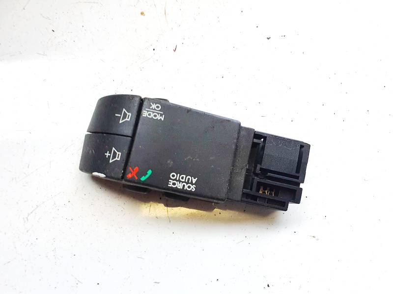 255522448R Dacia Lodgy 2012 Holden Steering Wheel Button