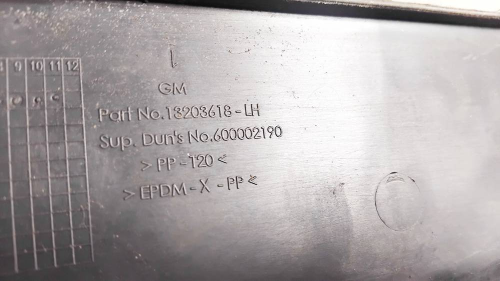 13203618 Opel Corsa 2007 Wiper Muolding - FRONT - Thumbnail 3