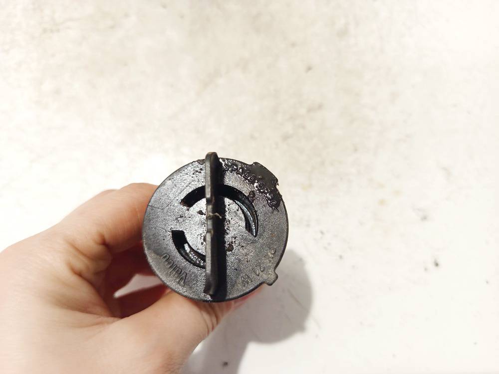 PY21W Volvo V50 2004 Posukiu cokoliai (Lemputes lizdas, patronas) - Thumbnail 3