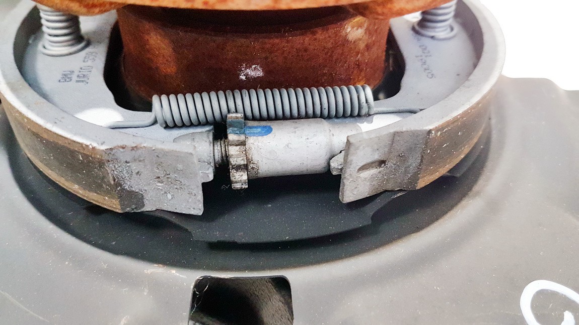 1163244 BMW 1-Series 2015 Rankinio stabdzio mechanizmas - Thumbnail 3