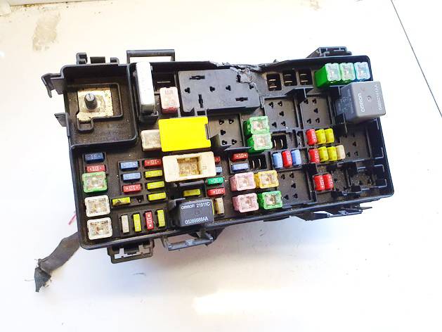56049720AT Dodge Journey 2009 Fuse box
