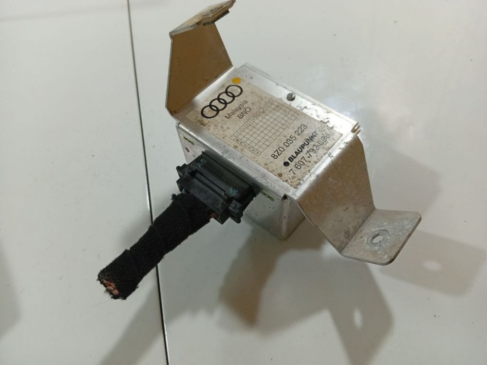 8Z0035223 Audi A2 2002 Audio amplifier (Radio Stereo Amplifier) - Thumbnail 3