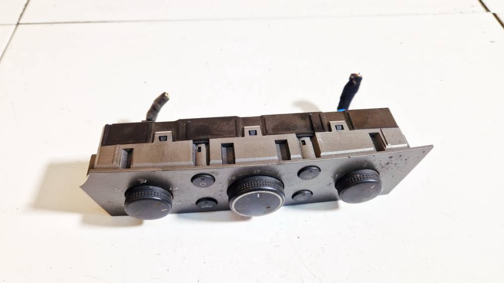 013555422A Opel Signum 2005 Climate Control Panel (heater control switches)