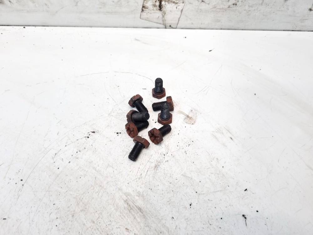 Ford Mondeo 1996 Laukkukelan ruuvi - Thumbnail 3